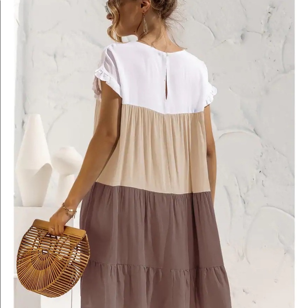 Coco Ruffle Dress - Picture 3 of 4